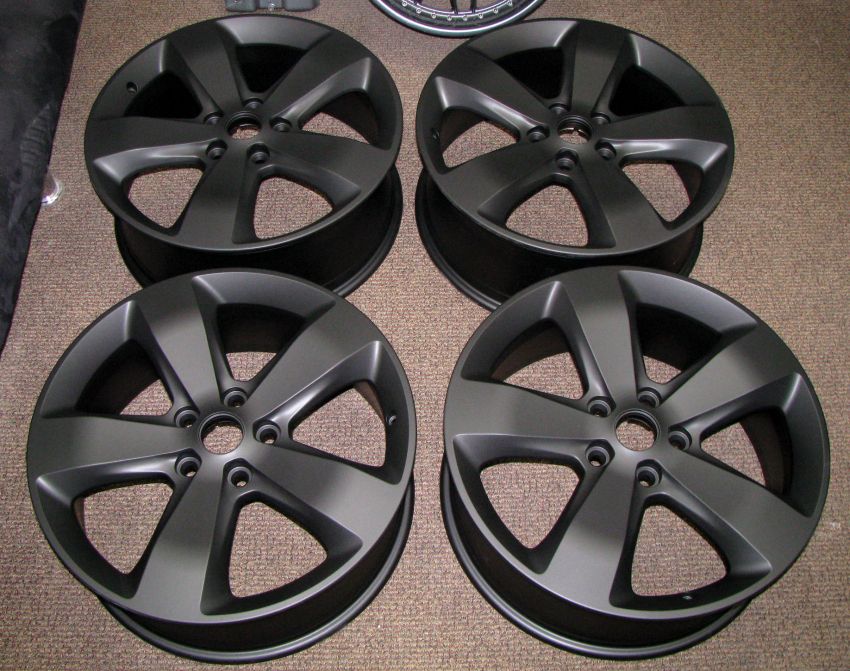 Why Powder Coating is Superior than Paint for Wheels